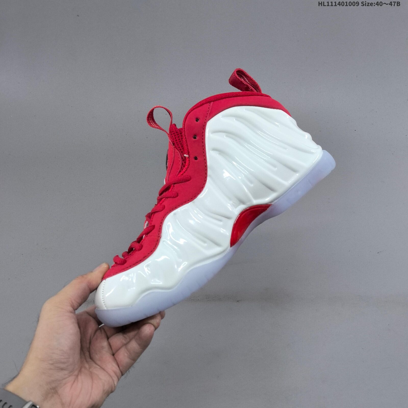 Nike Foamposite Pro, mid-top basketball shoes