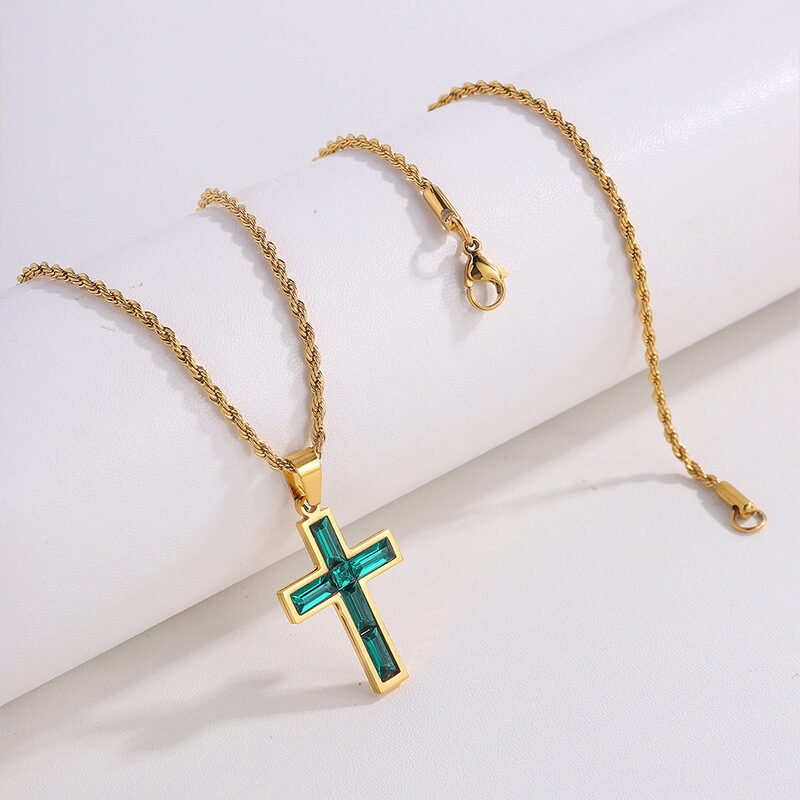 Full Diamond Cross Stainless Steel Twist Clavicle Chain Necklace